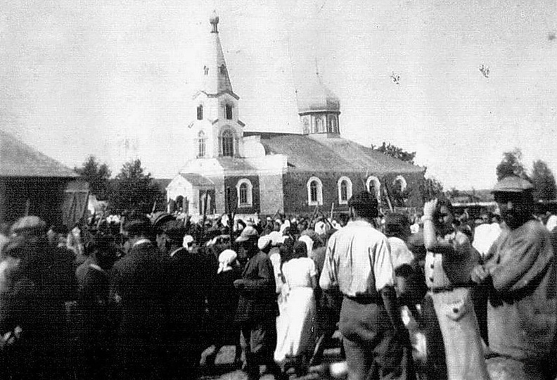 30-е гг. Рынок. На заднем фоне Спасо-преображенская церковь.jpg