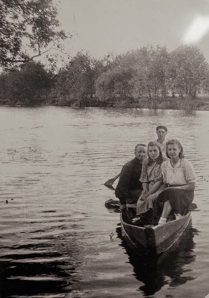 Комсомольское озеро на ул.Каминского, 1950-е гг. 2.jpg