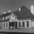 Новый железнодорожный вокзал, построенный вместо предыдущего, разрушенного во время войны, 1925 г.