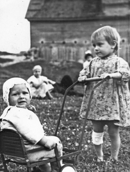 Дети на мельнице, 1950-е гг..jpg
