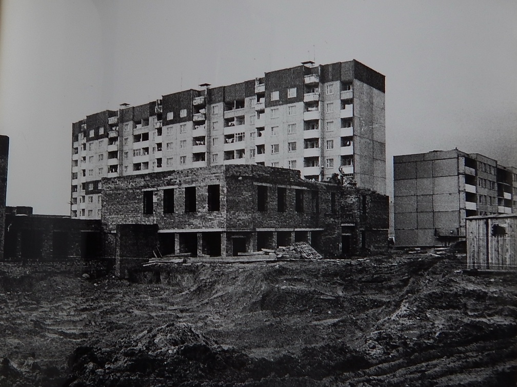 Строительство магазина, 1990-й г.