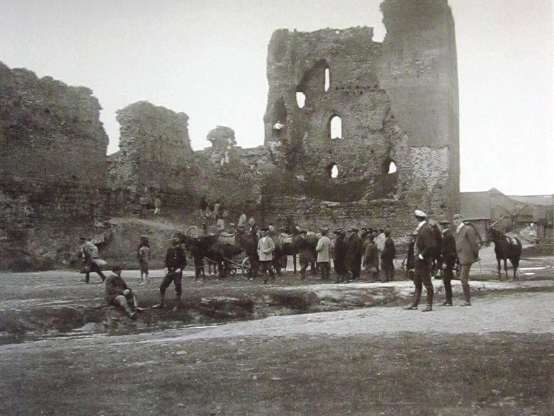 Кревский замок, фото Станислав Филиберт Флёри, 1900 г.