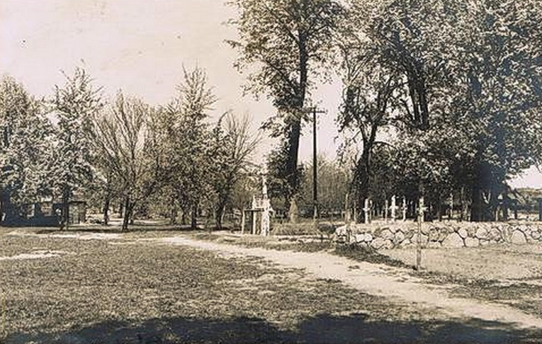Немецкое военное кладбище у Троицого костёла, 1916 г..JPG