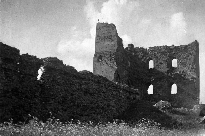 Руины кревского замка, фото Я.Булгак,  1909 г..jpg